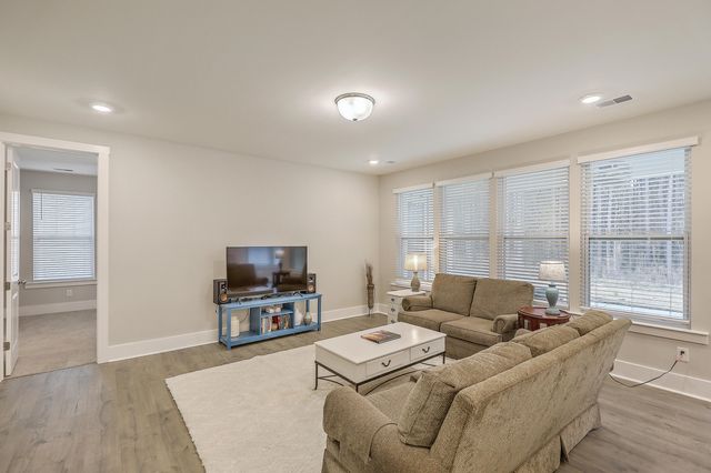 1523 Homecoming Boulevard, Ravenel, SC 29470