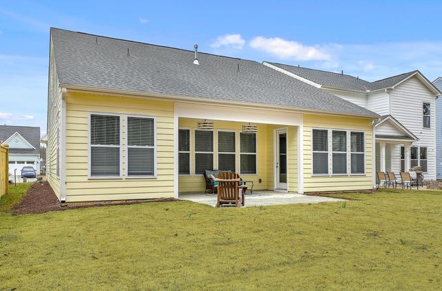 1523 Homecoming Boulevard, Ravenel, SC 29470