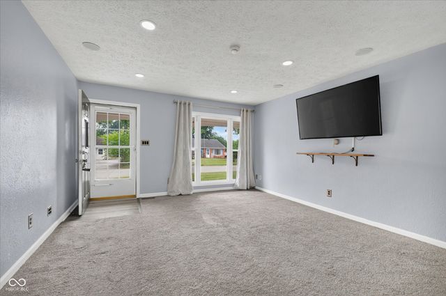 1504 Sheri Circle, Plainfield, IN 46168