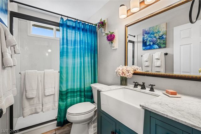 8712 Bolzano Court, Las Vegas, NV 89117