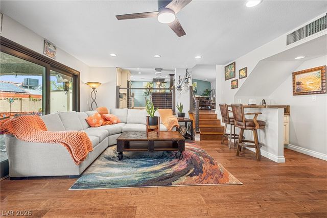 8712 Bolzano Court, Las Vegas, NV 89117