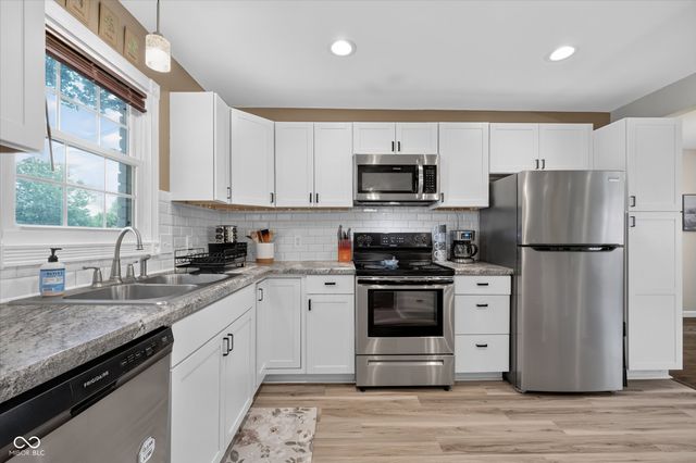 7341 W Sacramento Drive, Greenfield, IN 46140