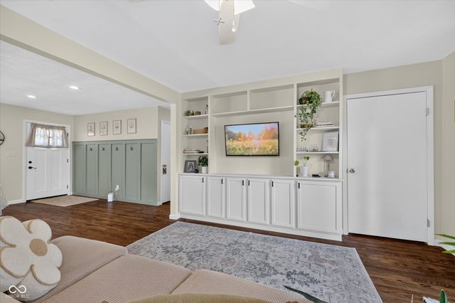 7341 W Sacramento Drive, Greenfield, IN 46140