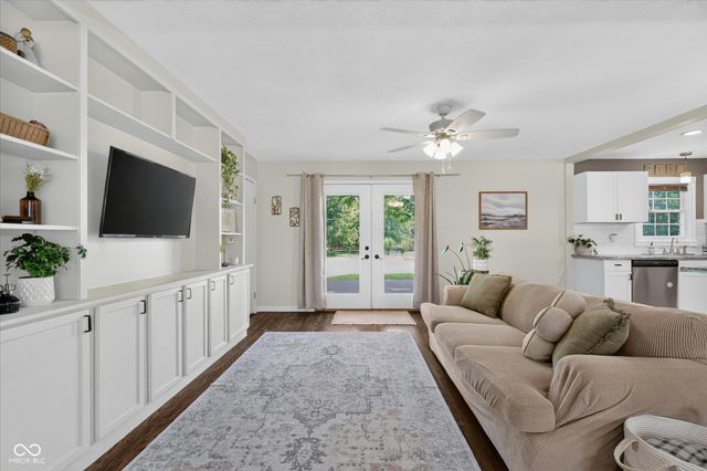 7341 W Sacramento Drive, Greenfield, IN 46140
