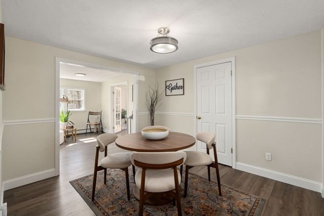 8 Alfred Place, Woburn, MA 01801