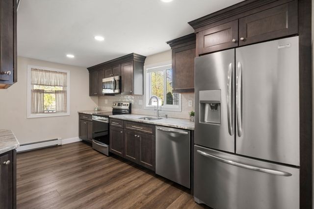 8 Alfred Place, Woburn, MA 01801