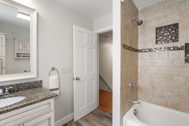 8 Alfred Place, Woburn, MA 01801