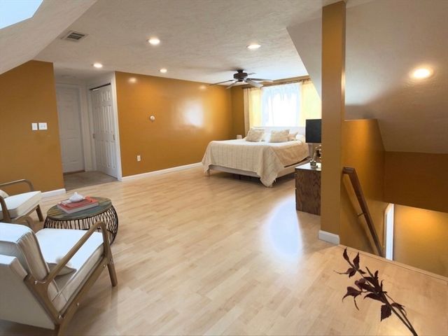 8 Alfred Place, Woburn, MA 01801