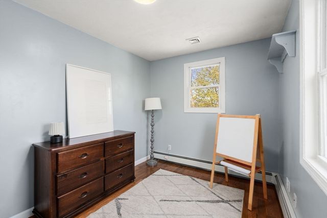 8 Alfred Place, Woburn, MA 01801