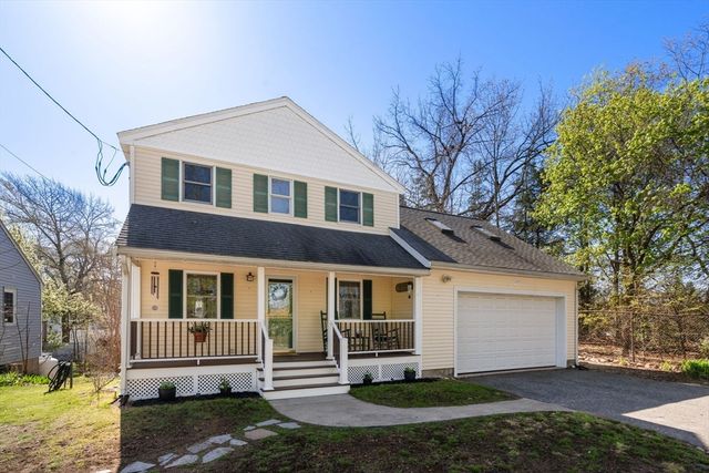 8 Alfred Place, Woburn, MA 01801
