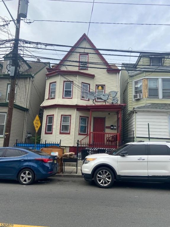 150 Redwood Ave, Paterson City, NJ 07522