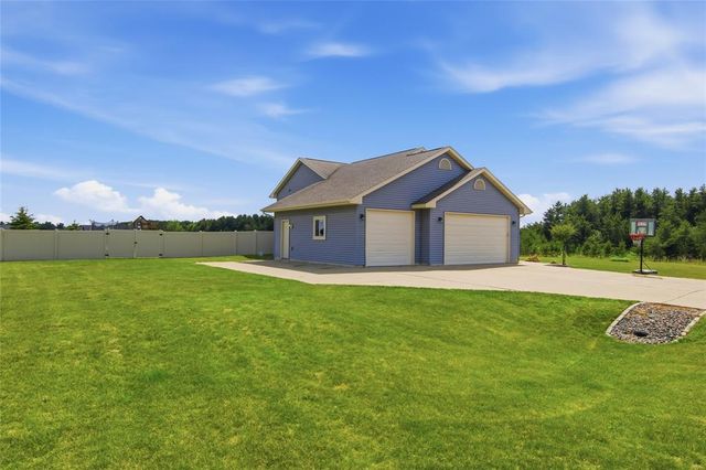 11207 39th Avenue, Chippewa Falls, WI 54729