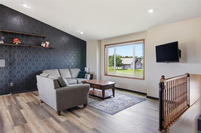 11207 39th Avenue, Chippewa Falls, WI 54729