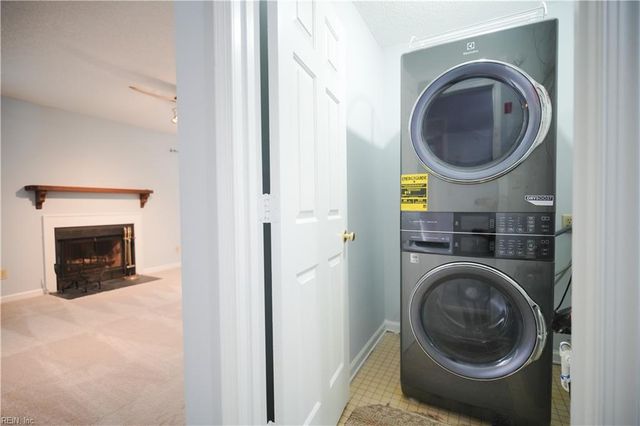 363 London ST, Portsmouth, VA 23704