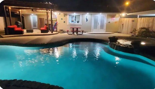 317 Jeanine St Street, Lake Charles, LA 70605