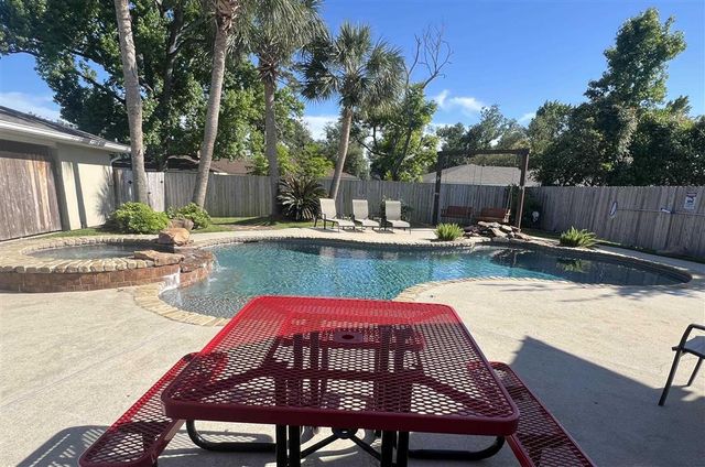 317 Jeanine St Street, Lake Charles, LA 70605