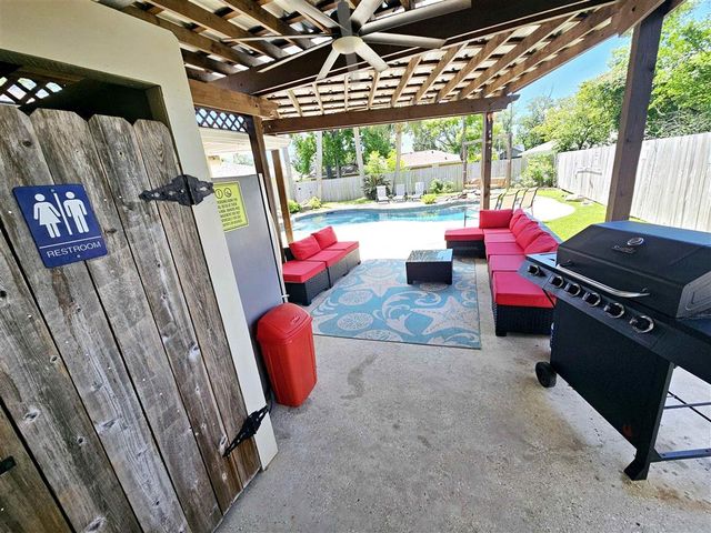 317 Jeanine St Street, Lake Charles, LA 70605