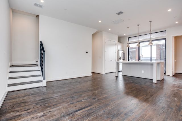 2117 N Garrett Avenue 106, Dallas, TX 75206