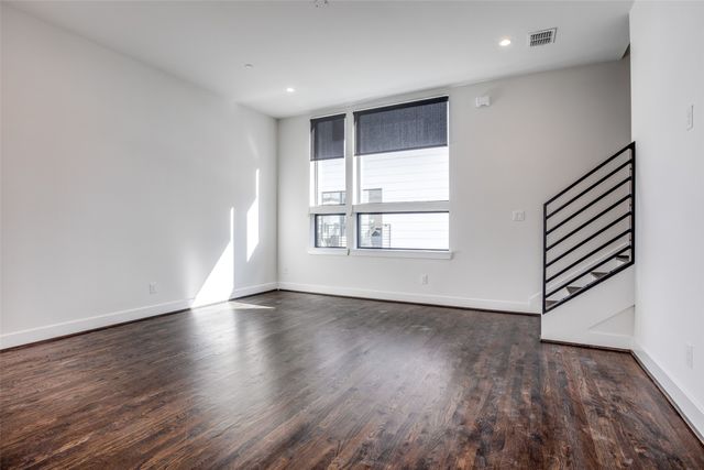2117 N Garrett Avenue 106, Dallas, TX 75206