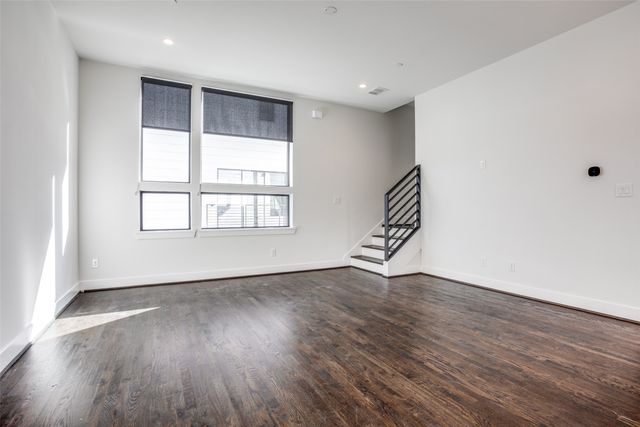 2117 N Garrett Avenue 106, Dallas, TX 75206