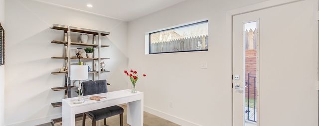 2117 N Garrett Avenue 106, Dallas, TX 75206