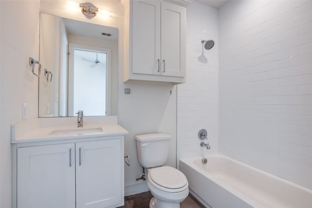 2117 N Garrett Avenue 106, Dallas, TX 75206