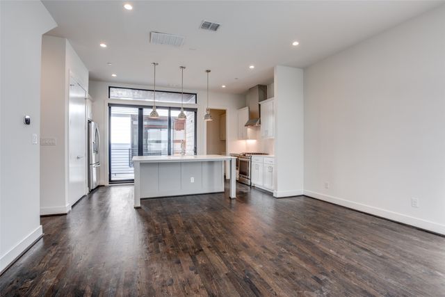2117 N Garrett Avenue 106, Dallas, TX 75206