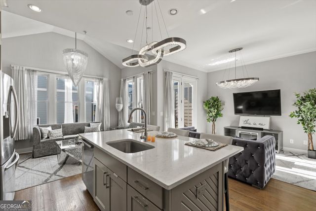 976 Memorial Walk SE, Atlanta, GA 30316