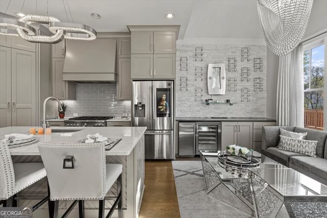 976 Memorial Walk SE, Atlanta, GA 30316