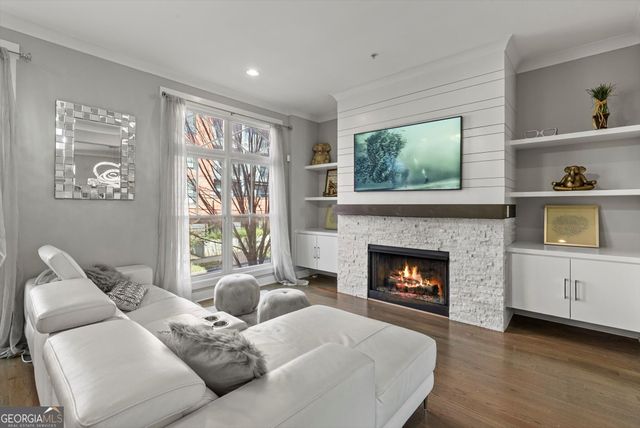 976 Memorial Walk SE, Atlanta, GA 30316