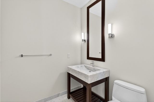 1 Franklin 5105, Boston, MA 02110