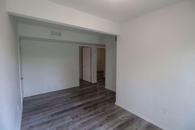 215 N WEST BLVD, Columbia, MO 65203