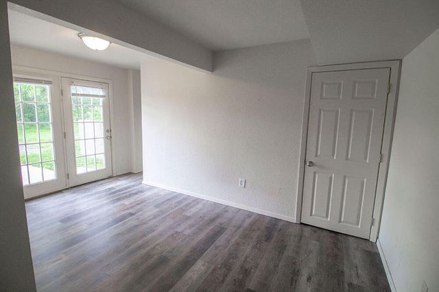 215 N WEST BLVD, Columbia, MO 65203