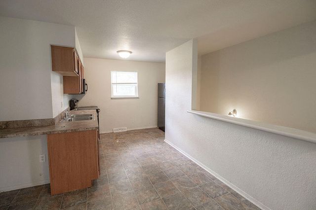 215 N WEST BLVD, Columbia, MO 65203