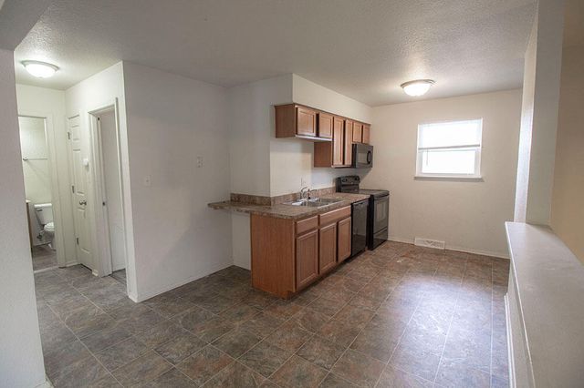 215 N WEST BLVD, Columbia, MO 65203