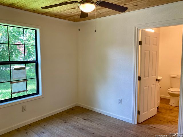 202 Cottage, Seguin, TX 78155