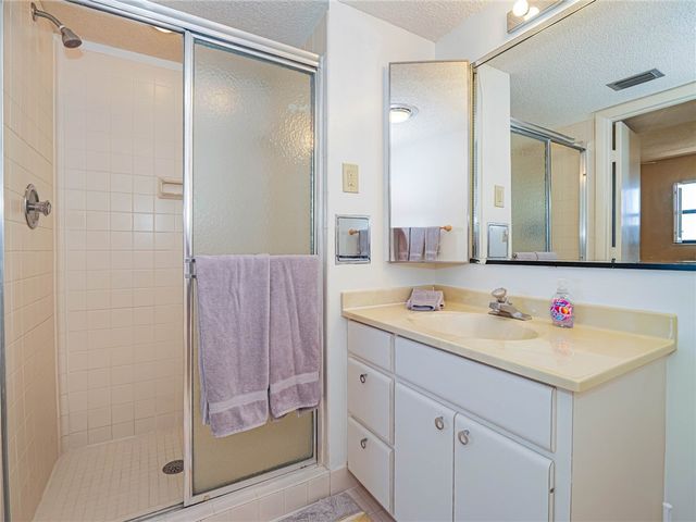3939 Ocean Drive PH8, Vero Beach, FL 32963