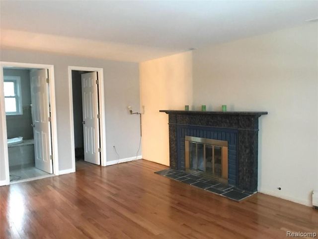 5551 Edinborough Drive, West Bloomfield, MI 48322