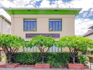 2944 Webster St, Oakland, CA 94609