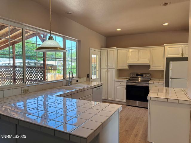 1465 Central Avenue, Lovelock, NV 89419