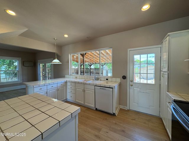 1465 Central Avenue, Lovelock, NV 89419