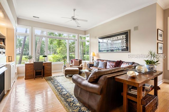 14 Larium Pl, Hilton Head Island, SC 29926