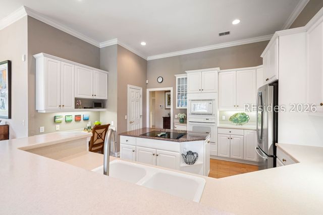 14 Larium Pl, Hilton Head Island, SC 29926