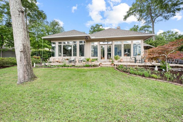 14 Larium Pl, Hilton Head Island, SC 29926