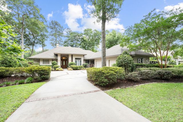 14 Larium Pl, Hilton Head Island, SC 29926