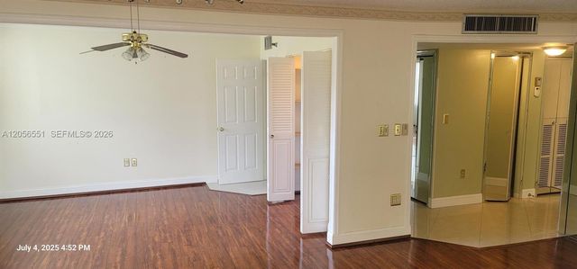 1300 Saint Charles Place L19, Pembroke Pines, FL 33026