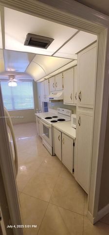 1300 Saint Charles Place L19, Pembroke Pines, FL 33026