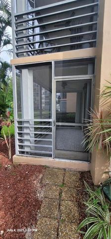 1300 Saint Charles Place L19, Pembroke Pines, FL 33026