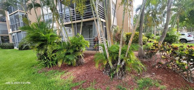 1300 Saint Charles Place L19, Pembroke Pines, FL 33026