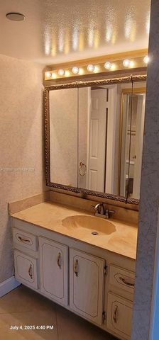 1300 Saint Charles Place L19, Pembroke Pines, FL 33026